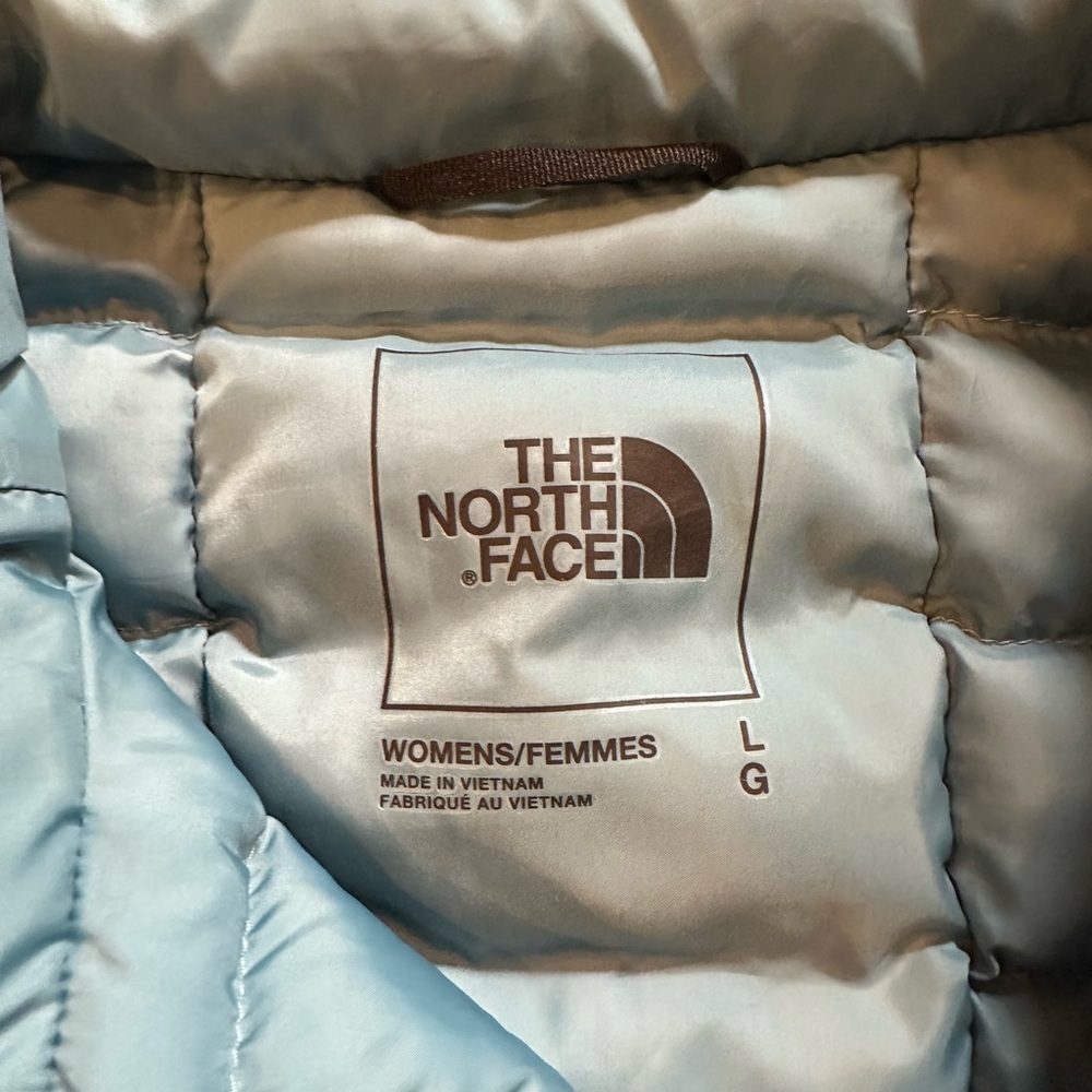 The North Face Teal Terra Peak Puffer Jacket - Picture 3 of 4